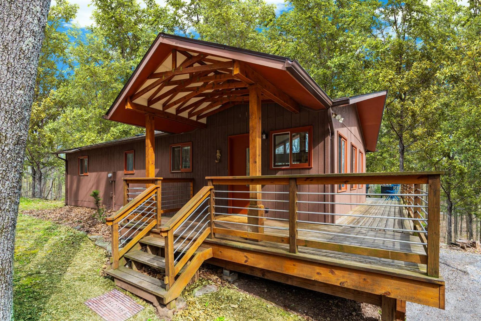Chalet W Hot Tub, Large Deck, Grill, & Fast Wifi Berkeley Springs Exterior foto